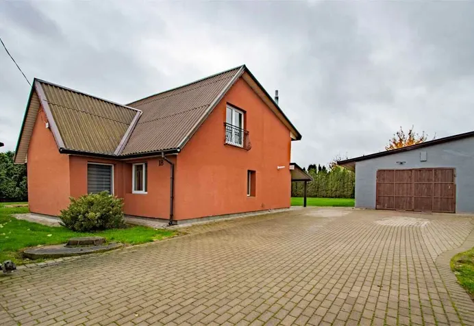 House Kėdainių rajono sav., Janušavoje, Gluosnių g.